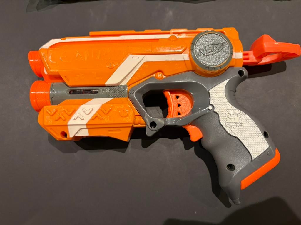 Nerf Pistool met kogels, Ophalen, Zo goed als nieuw