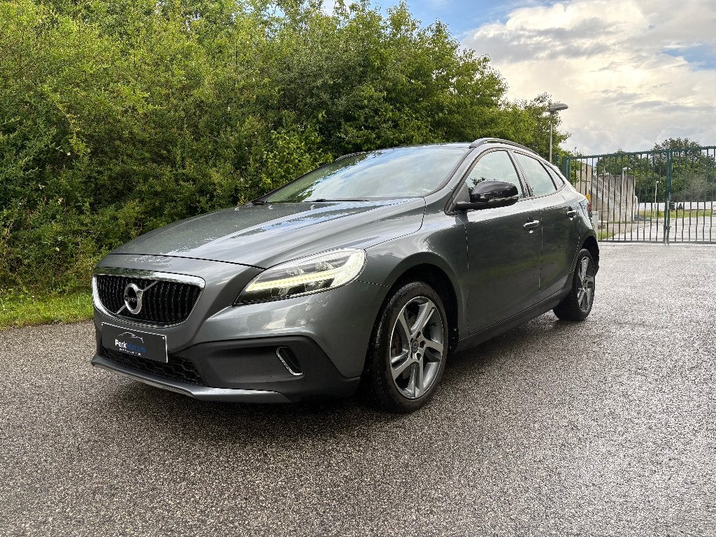 Volvo V40 Cross Country 2.0 T3 Plus - Garantie*Full LED*DAB, Auto's, 4 cilinders, 1969 cc, Leder en Stof, https://public.car-pass.be/vhr/d3b57d5e-7798-4a8d-b1c5-e91f8f523680