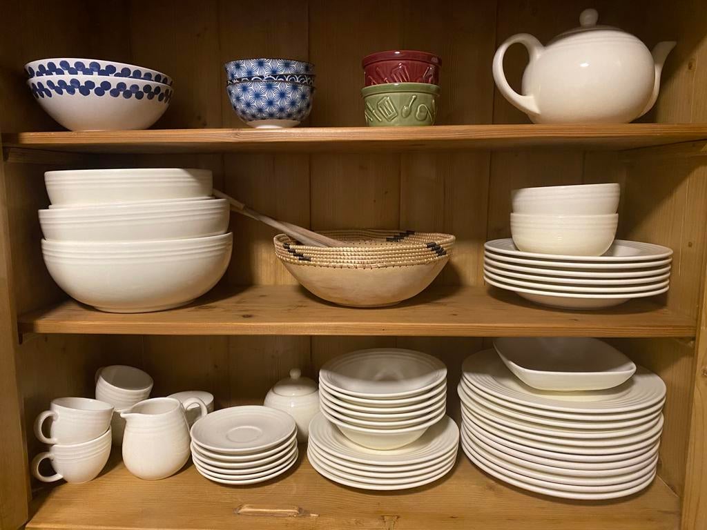Grote set servies in perfecte staat, Ophalen, Zo goed als nieuw