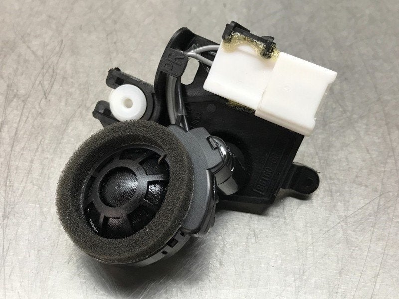 LUIDSPREKER Land Cruiser (J15) (|LANDCRUISER|8616060480|), Auto-onderdelen, Gebruikt, Kundenbetreuung@toyota.de, Toyota, Toyota-Allee 2
50858  Köln, DE