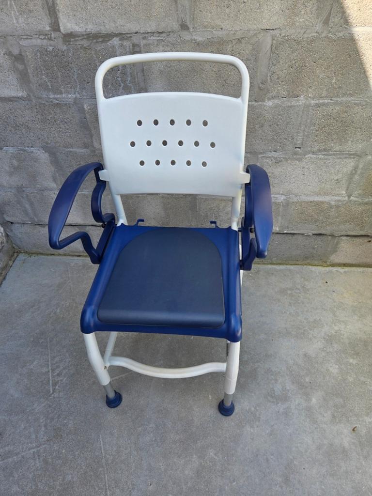 Chaise de toilette et de douche Rebotec - robuste et confort, Divers, Enlèvement, Comme neuf