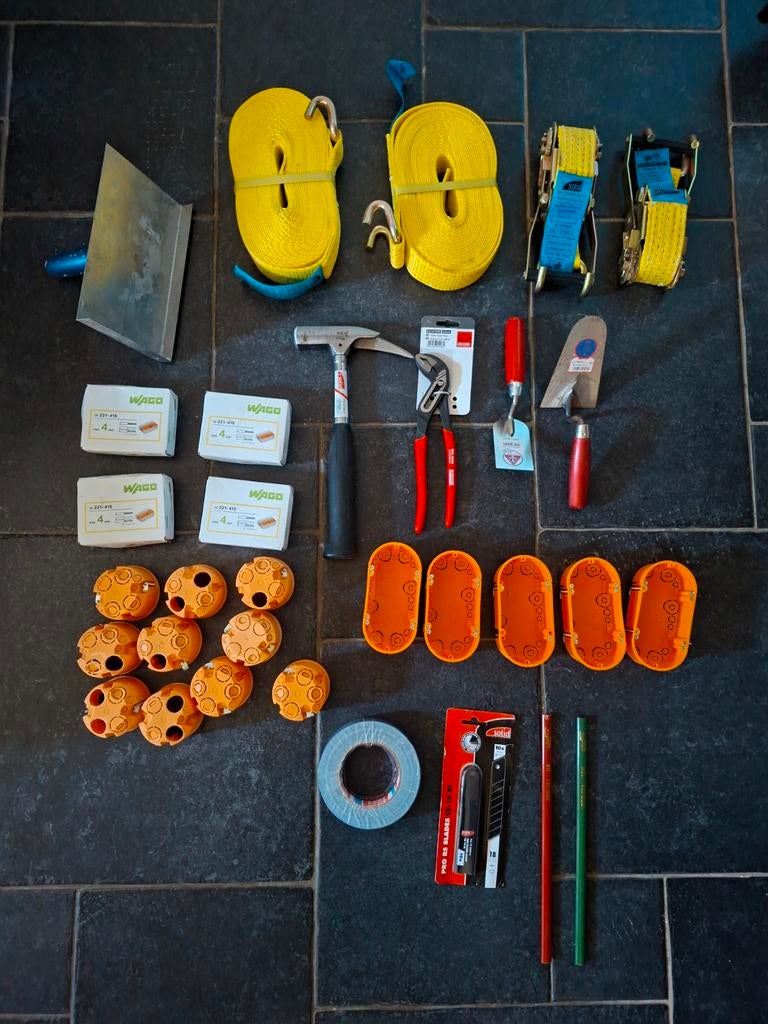 Lot d outillage neuf