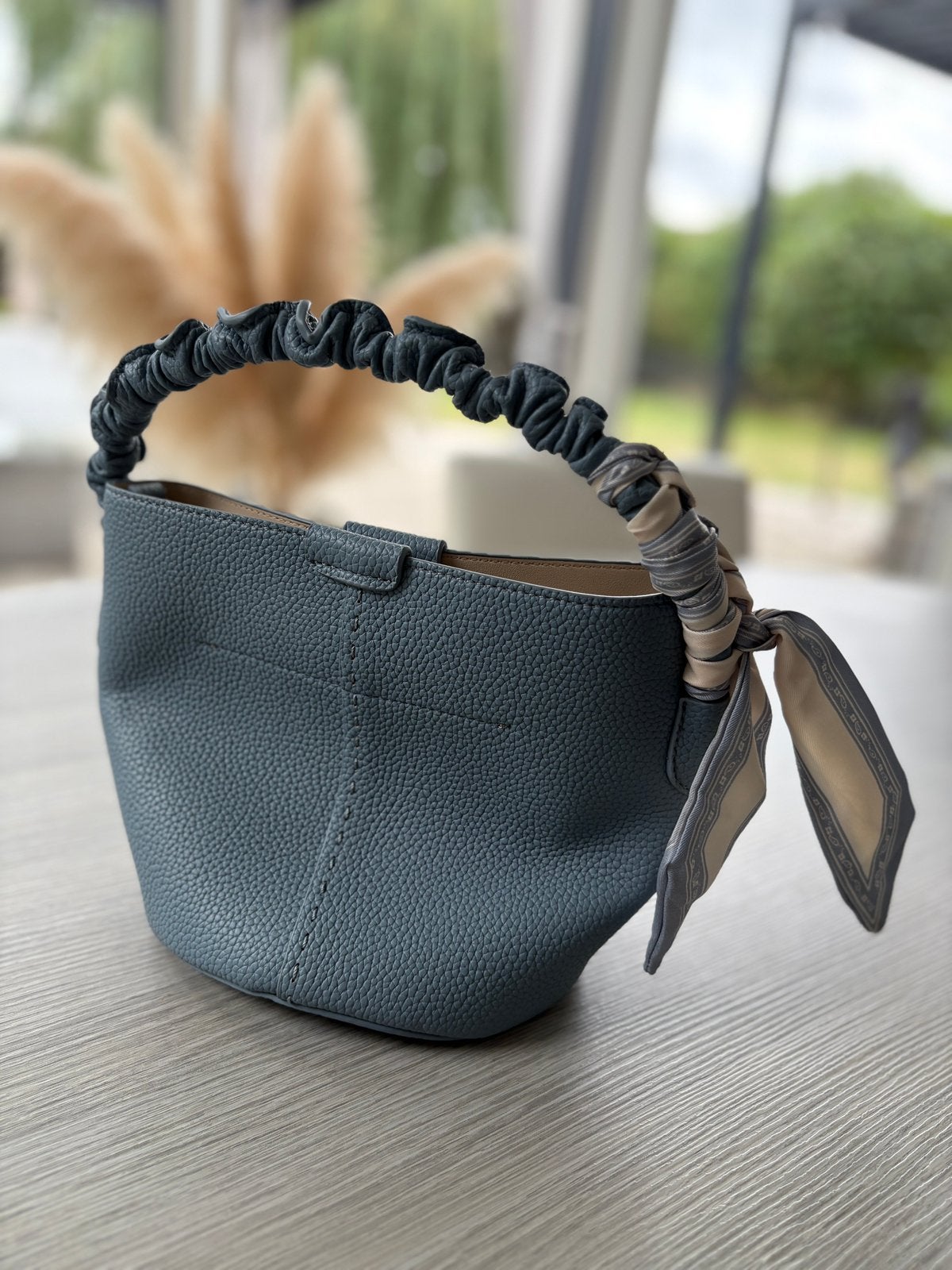 Handtas crossbody en in de hand blauw duifblauw chinablue, Ophalen of Verzenden, Nieuw, Blauw, Handtas
