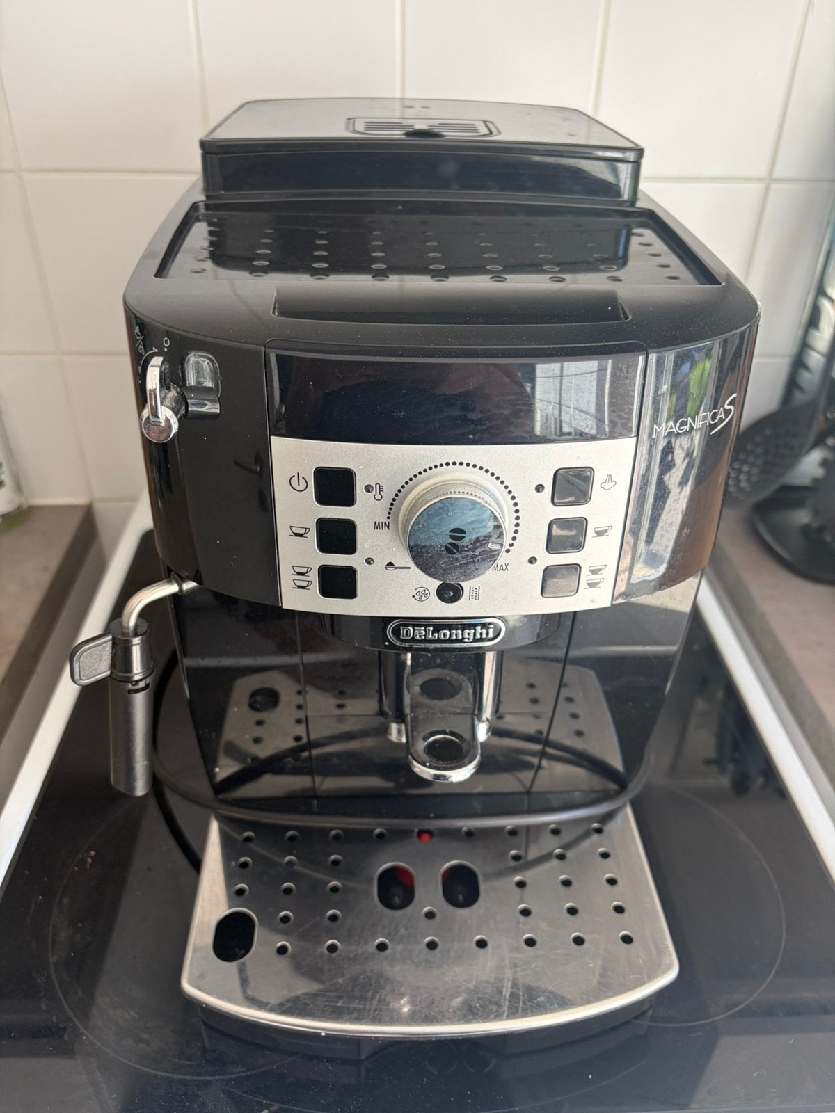 Koffiemachine met bonen, Elektronische apparatuur, Koffiezetapparaten, Ophalen, Zo goed als nieuw, Koffiemachine