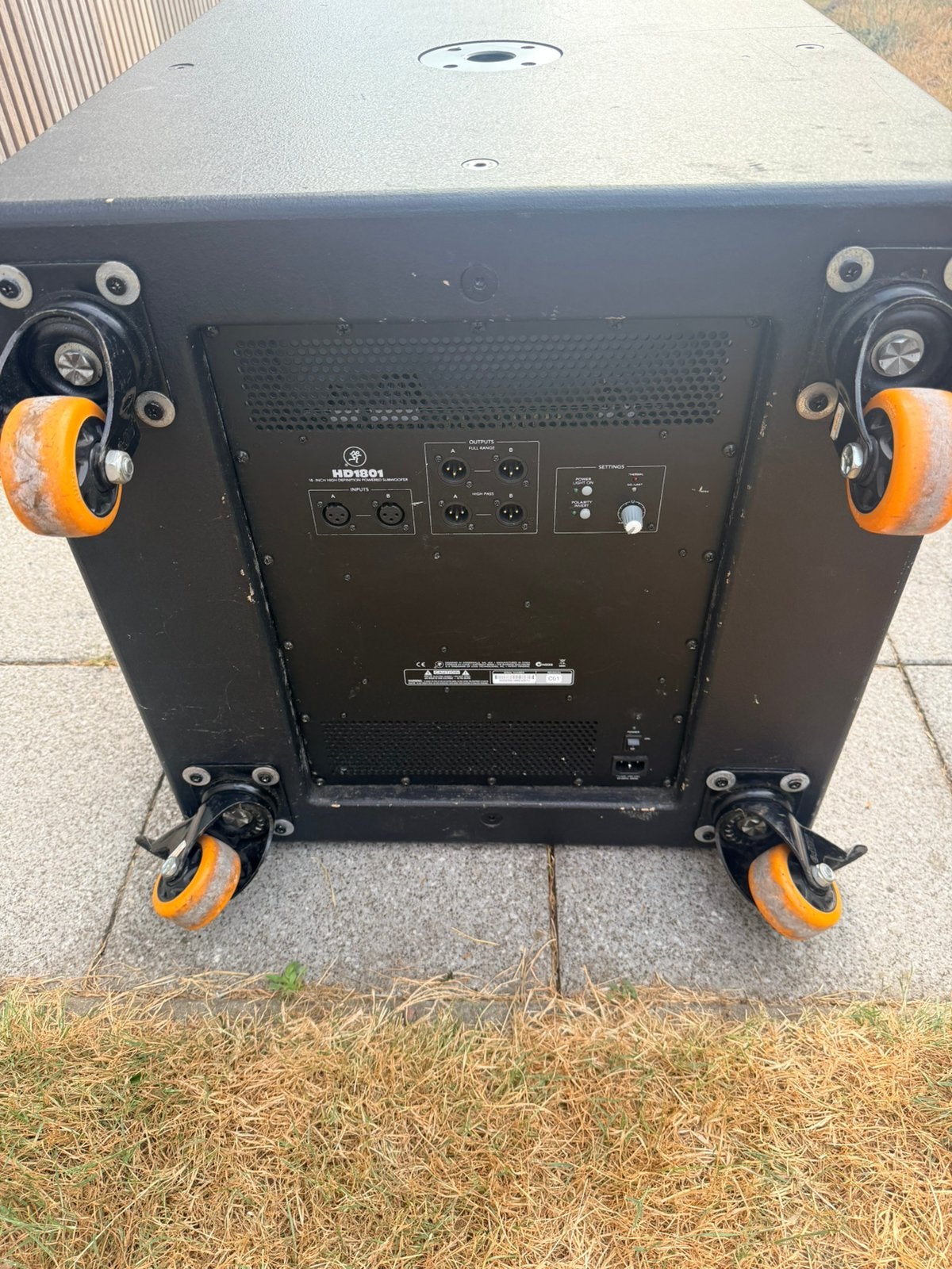 Mackie 18” active sub HD1801, Muziek en Instrumenten, Overige Muziek en Instrumenten, Ophalen, Gebruikt