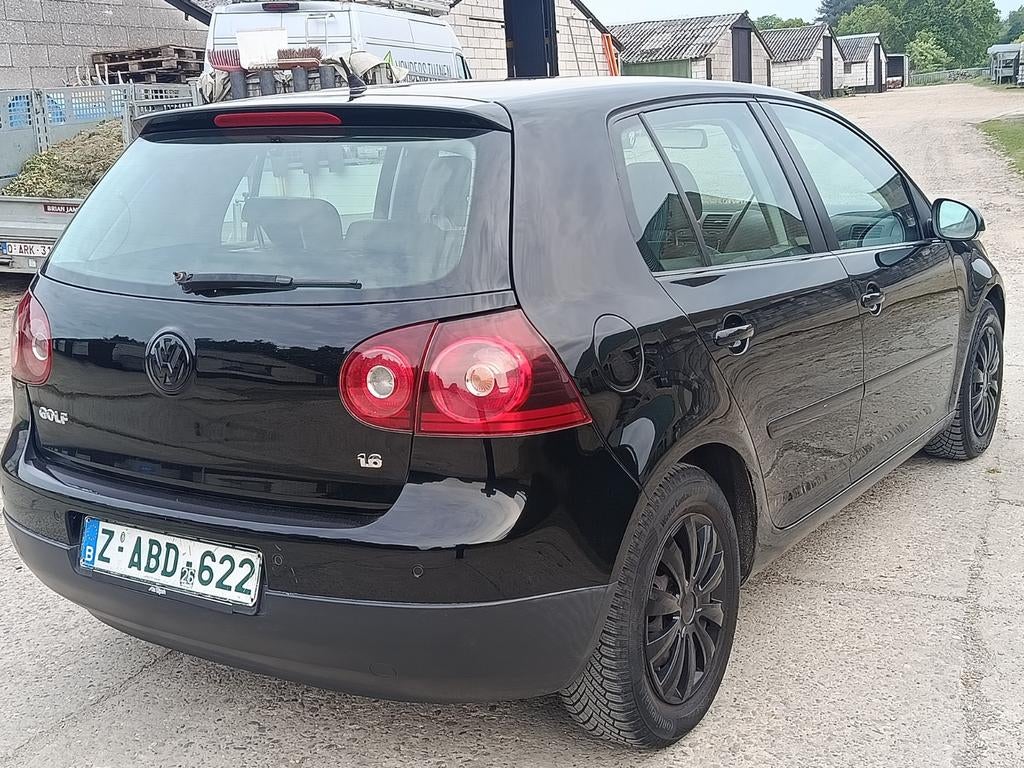 Golf 5/benzine 1.6/ 75 kw / 134891 km/ CarPlay, Autos, Cuir, 75 kW, Achat, 1590 cm³