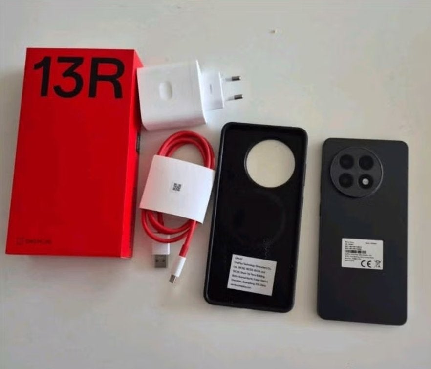 OnePlus 13R 12GB Ram 256GB ZGAN + Extra's, Télécoms, Téléphonie mobile | Marques Autre, Classique ou Candybar, Enlèvement, Sans abonnement