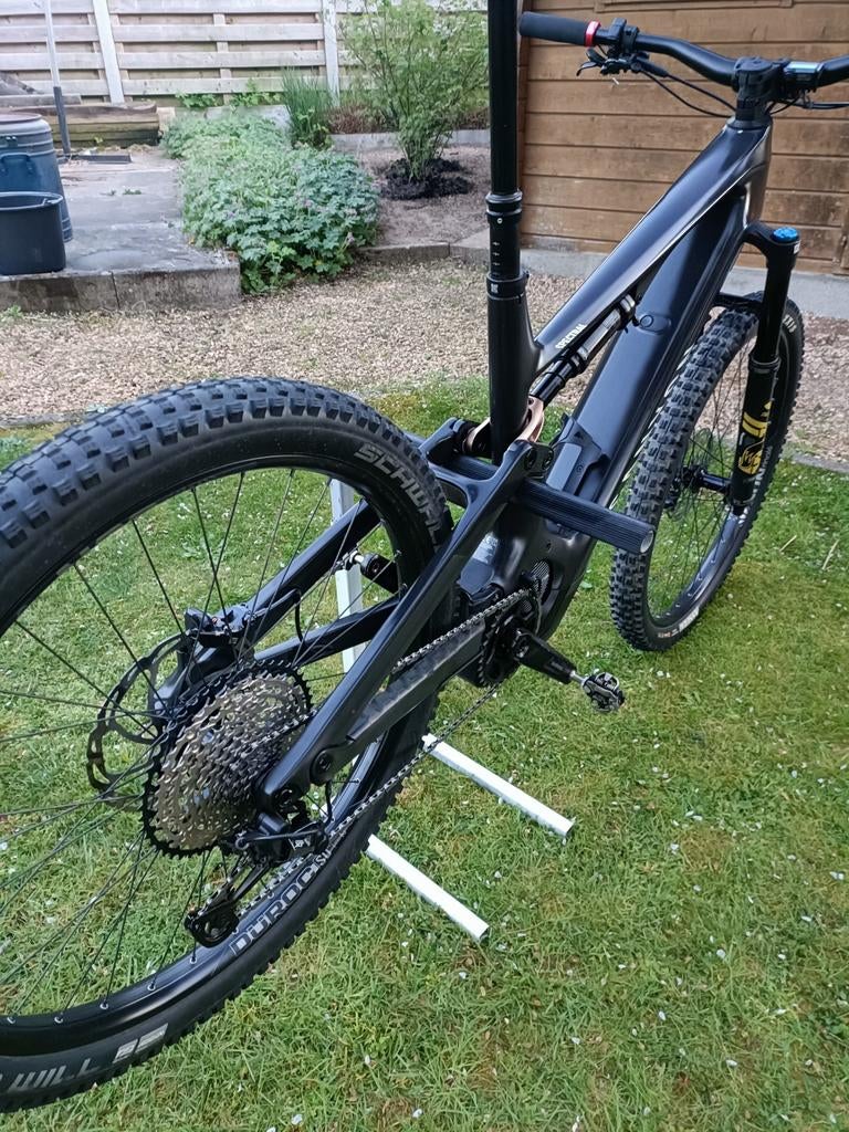 Emtb Carbon Spectral-on cf8 large 2023, Vélos & Vélomoteurs, Enlèvement