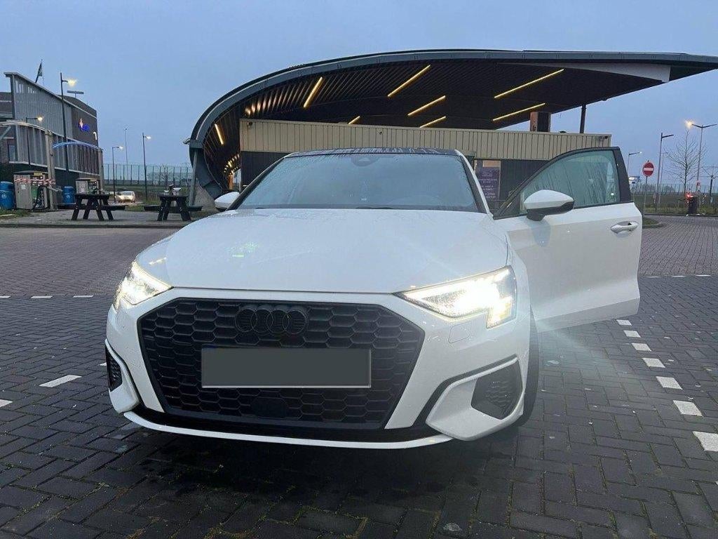 Audi A3 Sportback 40 TFSI e Édition Business — Panorama 2021, Autos, Audi, 1395 cm³, Achat, Euro 6, 1535 kg