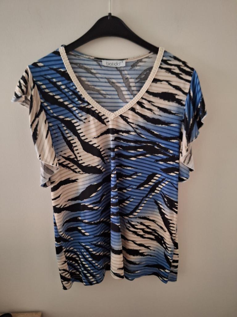 Blouse Batida 4 als nieuw en strijkvrij, Kleding | Dames, Blouses en Tunieken, Ophalen of Verzenden