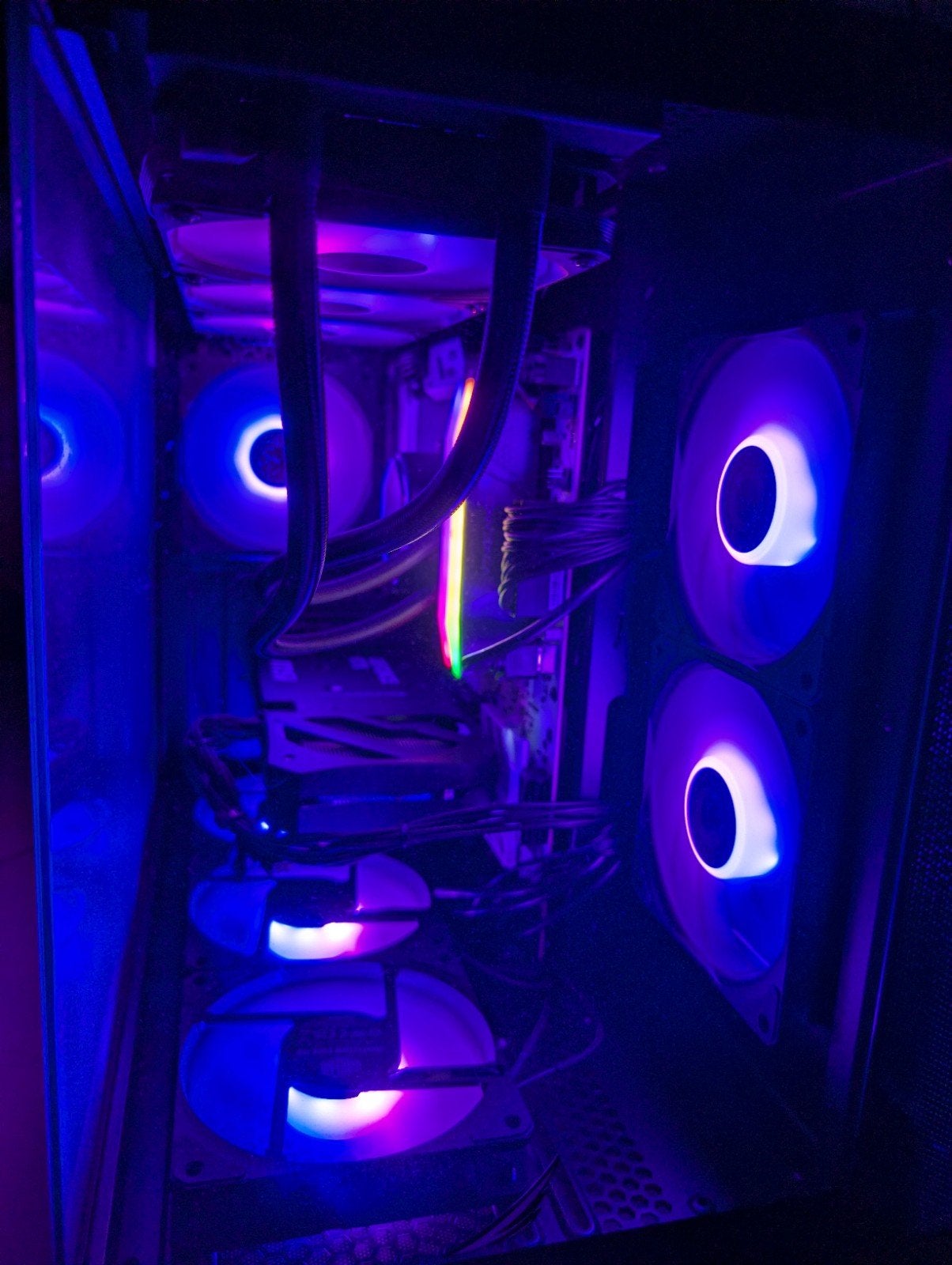 Krachtige Gaming PC – RTX 5060 Ti / Ryzen 7 7700 / 32GB DDR5, Computers en Software, Ophalen, Gaming, SSD
