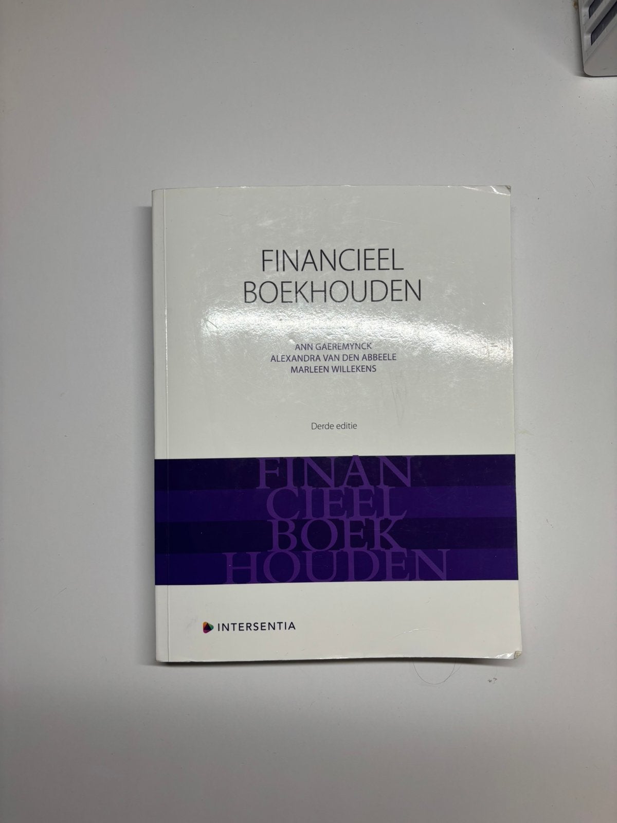 Financieel boekhouden (derde editie), Ophalen, Zo goed als nieuw, Alexandra Van den Abbeele; Ann Gaeremynck
