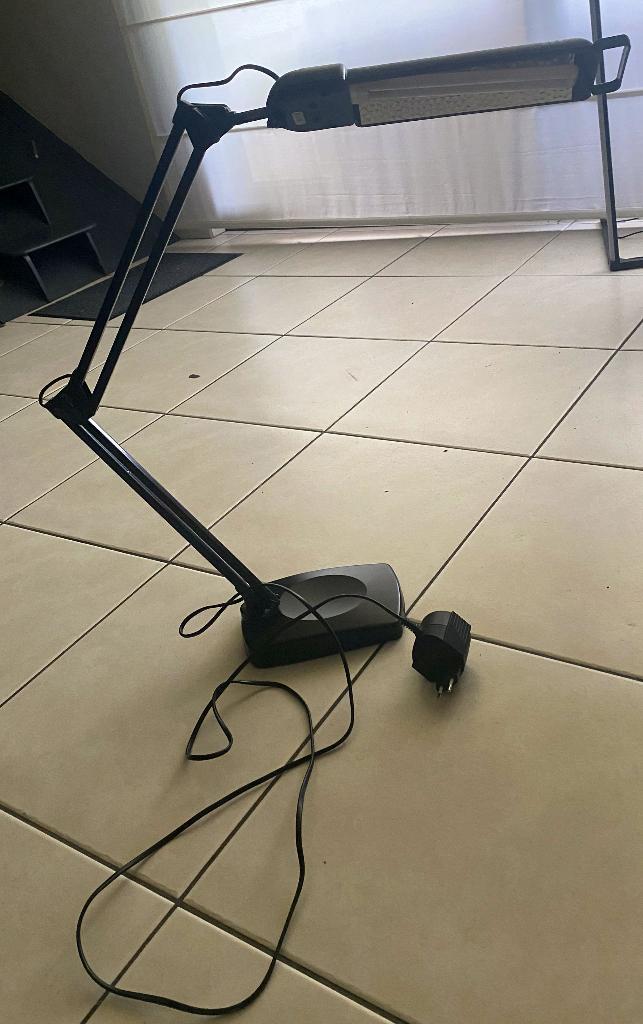 Bureaulamp, zwart, met spaarlamp, stevige sokkel, Ophalen, Zo goed als nieuw