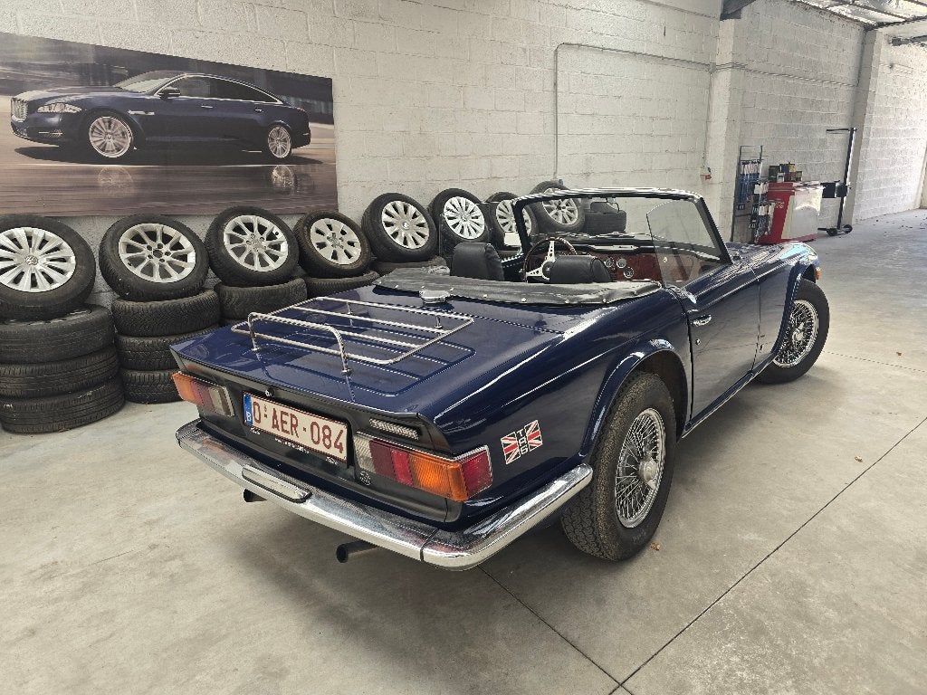 Triumph TR6 – Britse Klassieker – Uniek – Verzamelobject, 2500 cc, Achterwielaandrijving, Zwart, Cabriolet