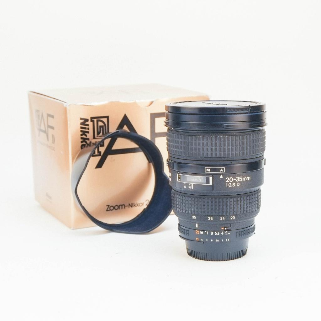Nikon 20-35mm f2.8 AFD in doos, Ophalen of Verzenden, Zo goed als nieuw, Groothoeklens