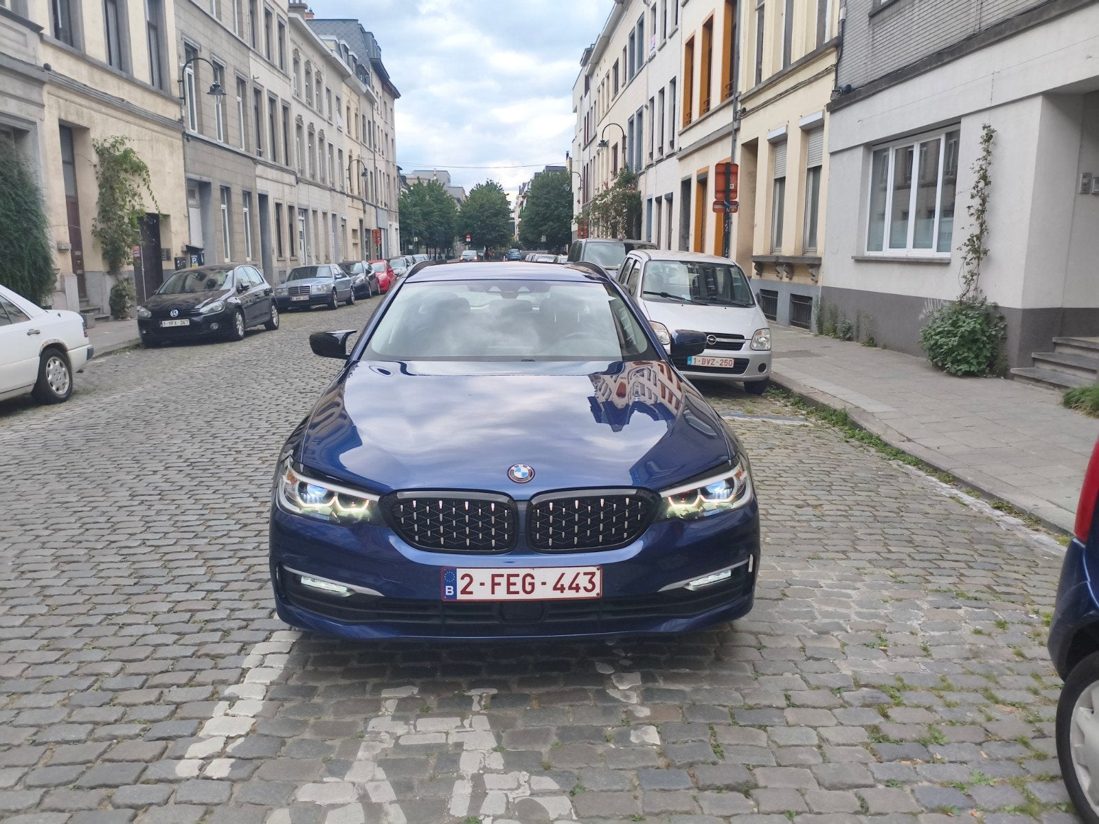 BMW 520i Touring - 92.300 km - 10/2018, Autos, BMW, Cuir, Euro 6, Noir, 5 portes