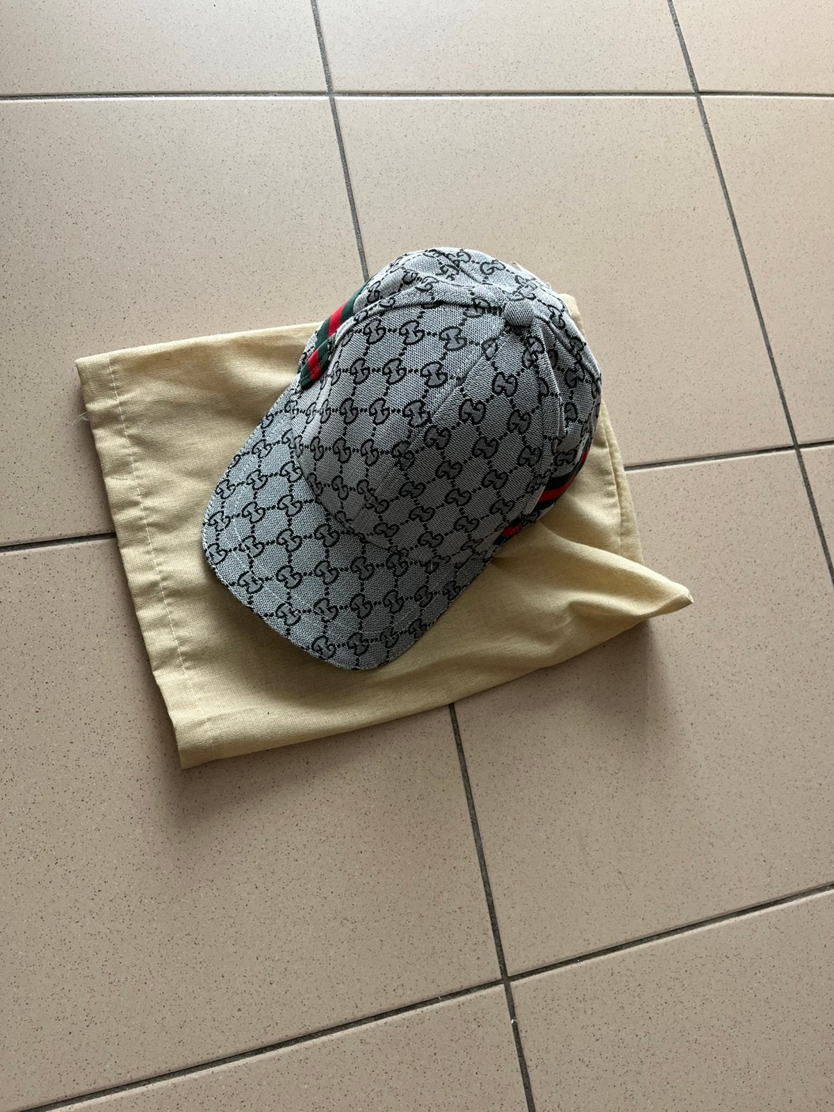 Gucci, Vêtements | Hommes, Chapeaux & Casquettes, Enlèvement ou Envoi, Neuf, Casquette