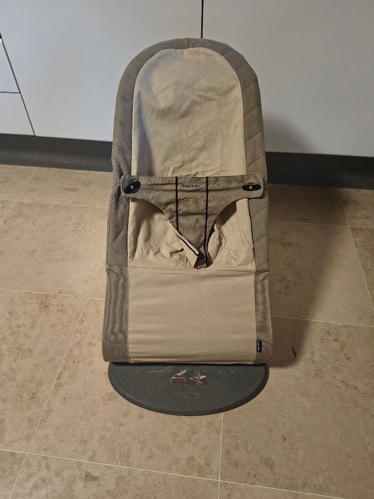 Baby Bjorn wipper, Ophalen