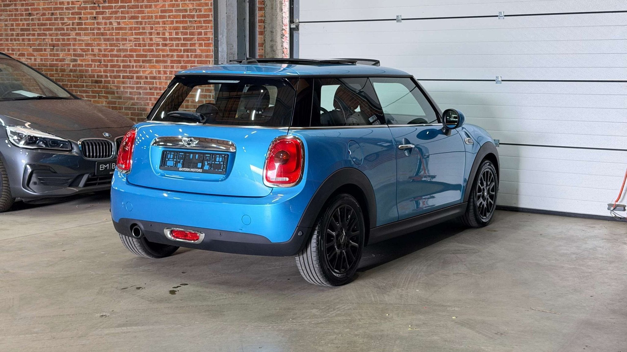 Mini Cooper One Garantie Automaat Benzine EURO 6, Auto's, Mini, Automaat, 4 zetels, Stof, Gebruikt