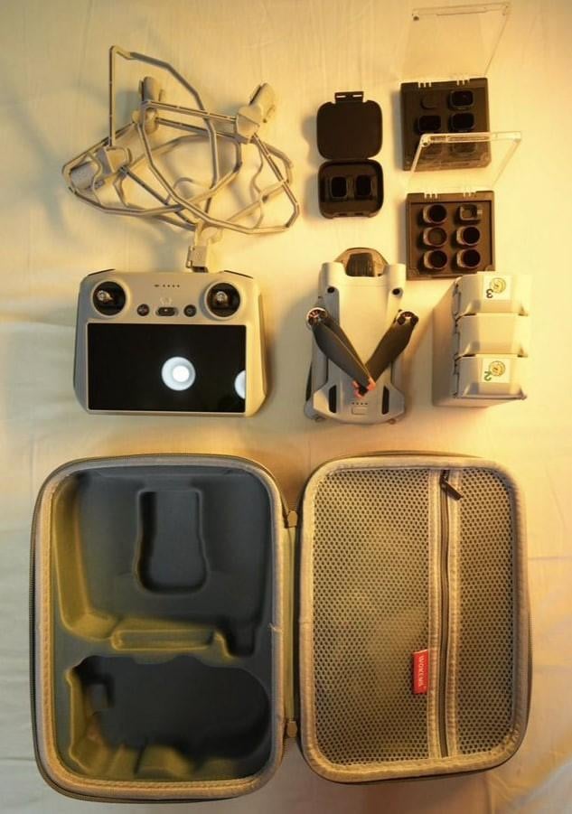 DJI Mini 3 Pro + 5 batterijen + accessoires, Gebruikt, 30 tot 45 minuten, Cameradrone, 5 tot 10 kilometer