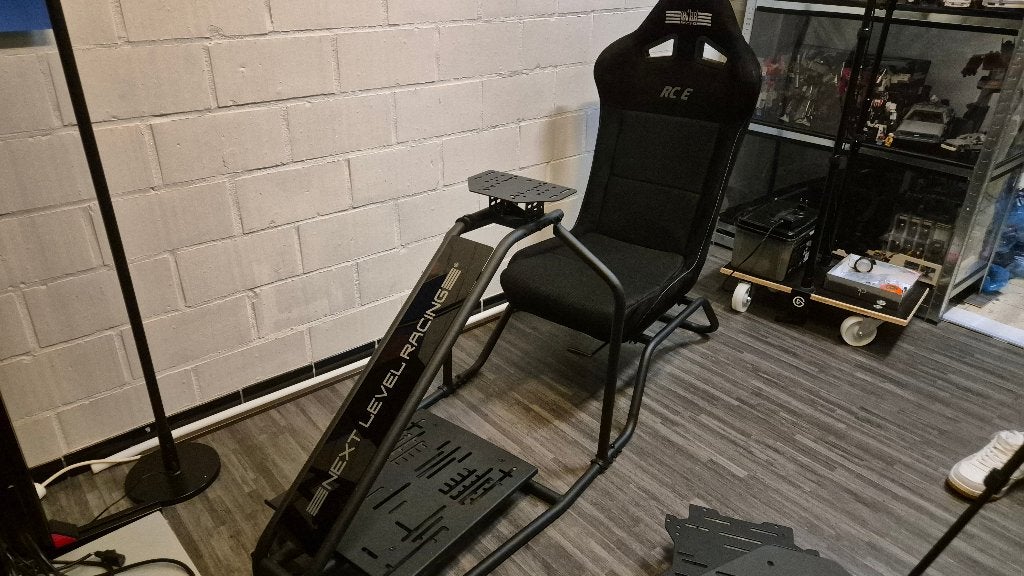 Next Level Racing RC E, Games en Spelcomputers, Ophalen, Zo goed als nieuw, Racen en Vliegen