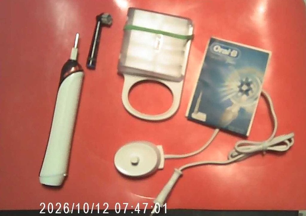 ORAL-B BRAUN elektrische tandenborstel met bluetooth, Enlèvement ou Envoi, Utilisé, Brosse à dents