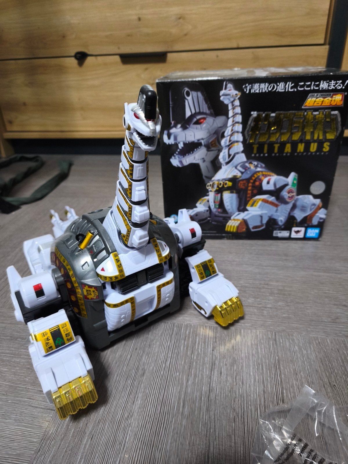 titanus soul of chogokin, Verzamelen, Overige generaties, Ophalen of Verzenden, Zo goed als nieuw, Overige rassen