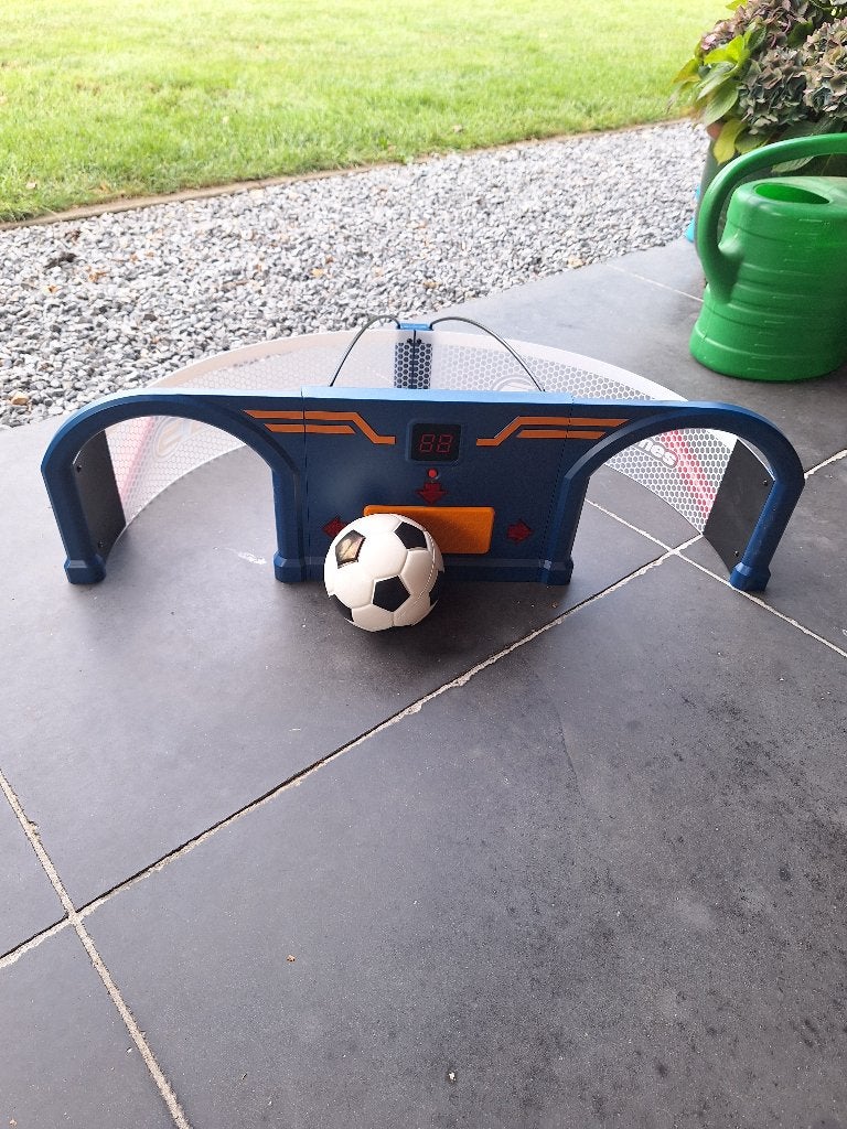 Soccer roundabout, Ophalen, Nieuw