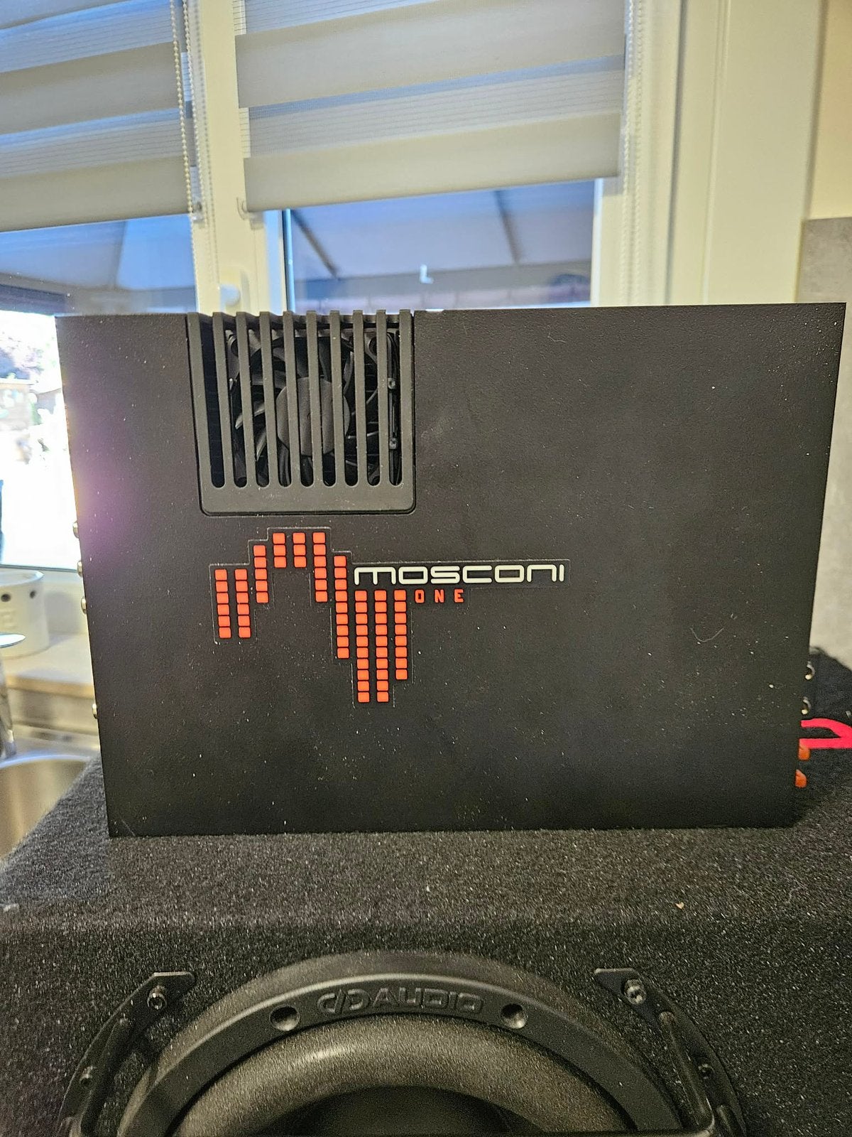 Mosconi one & DD woofer, Enlèvement, Utilisé