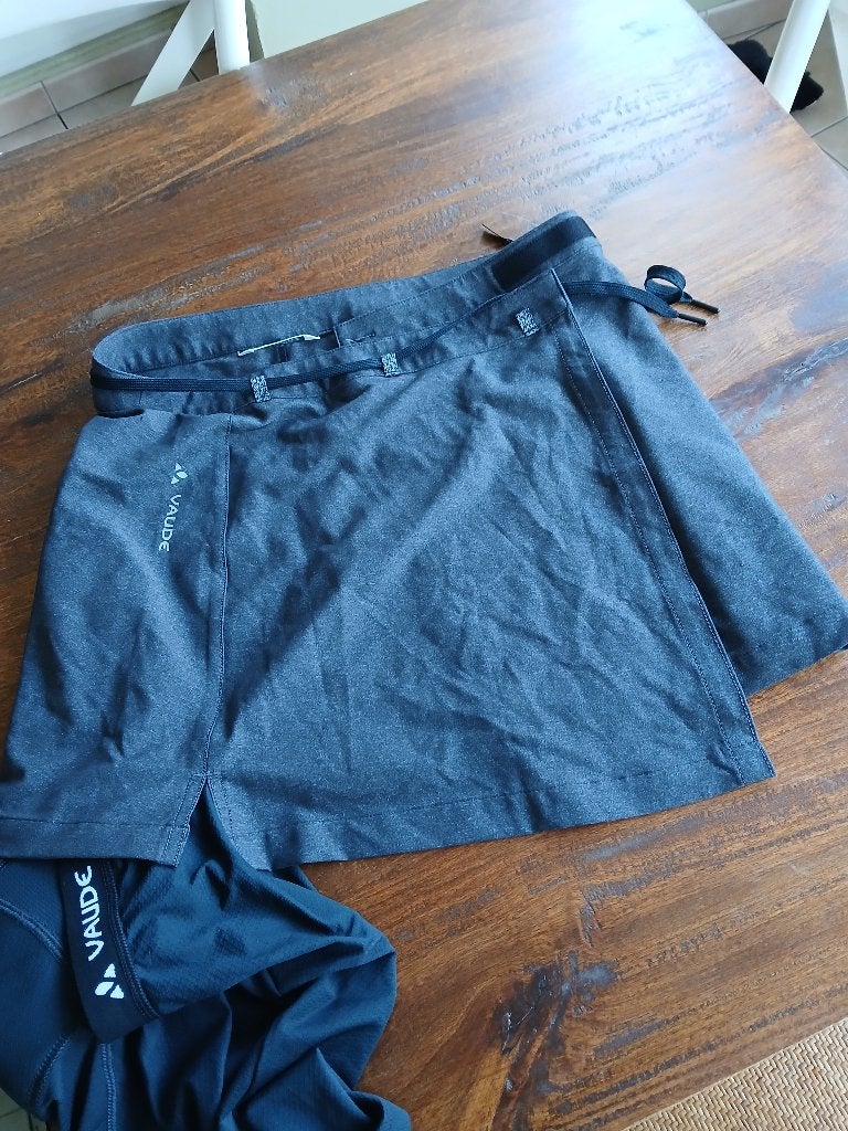 Fietsbroek/rok, Zo goed als nieuw, Hardlopen of Fietsen, Grijs, Ophalen