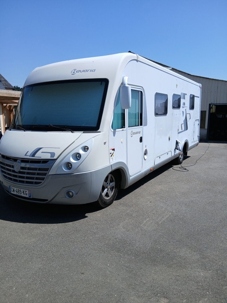 BAVARIA Fjord fiat ducato 57500 km 40500 euro + Duster 2023, Caravanes & Camping, Jusqu'à 5, Toilette à cassette, Fiat, Boîte manuelle