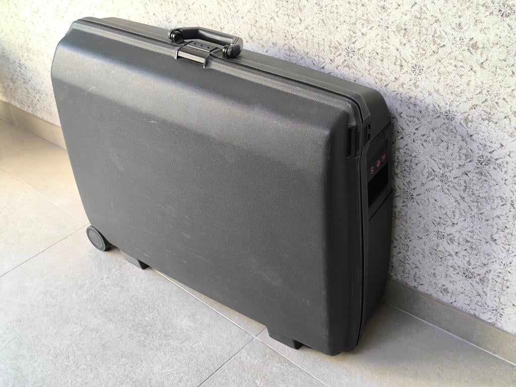 Samsonite Grand coffre/ valise de voyage (sur roulettes), 70 cm ou plus, Plastique dur, Enlèvement, Utilisé