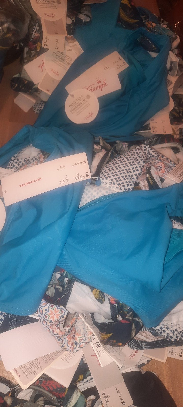Grand choix de bas de bikini triumph neuf, Kleding | Dames, Badmode en Zwemkleding, Ophalen of Verzenden, Bikini