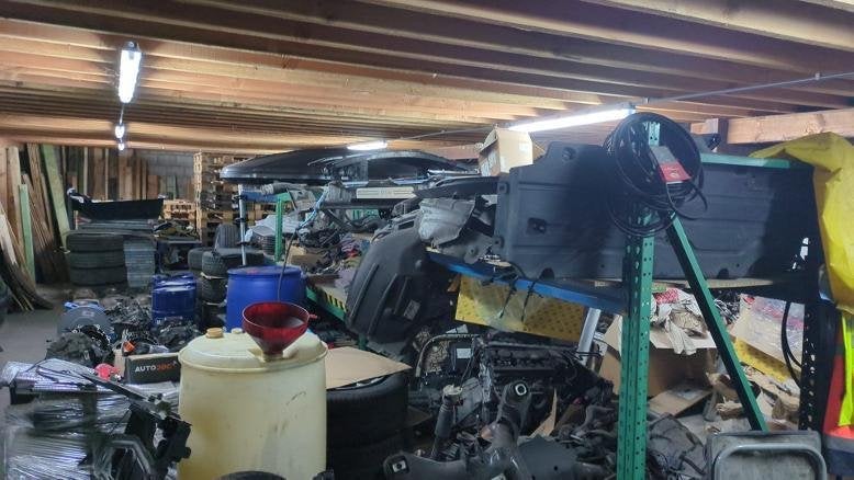 Garage en stock Bmw Mini onderdelen over te nemen, Articles professionnels