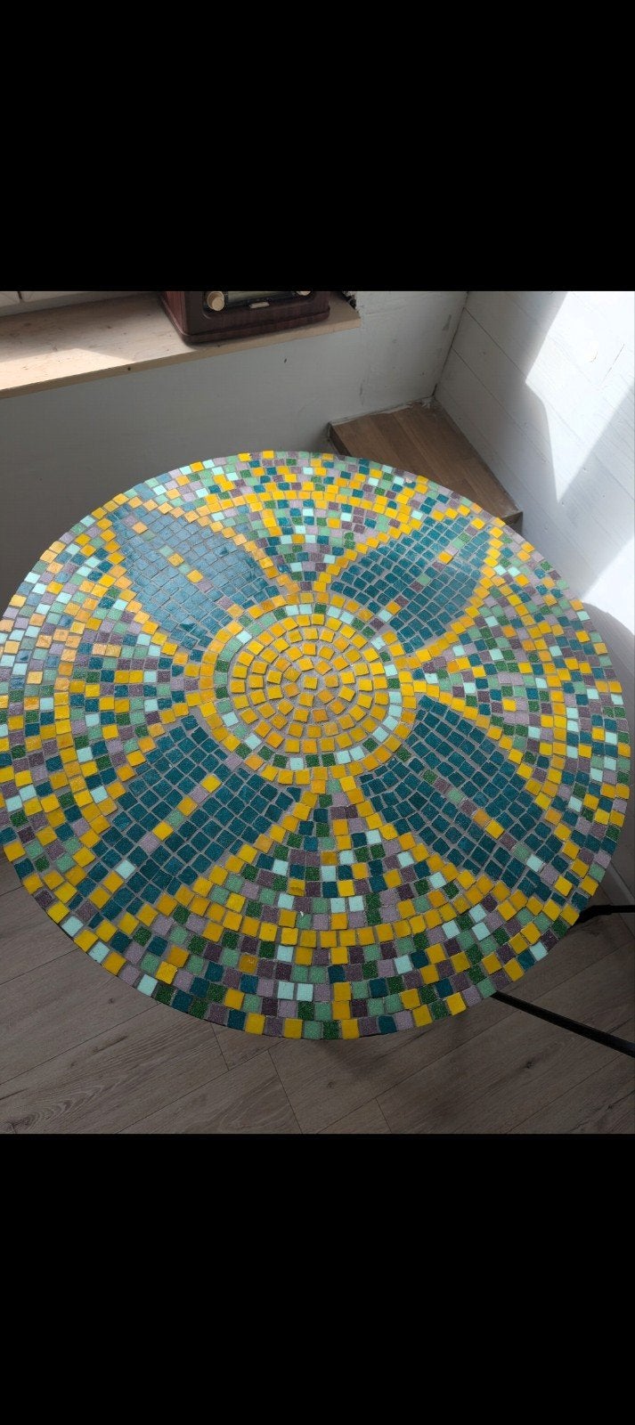 tafel mozaiek, Enlèvement, Jaune