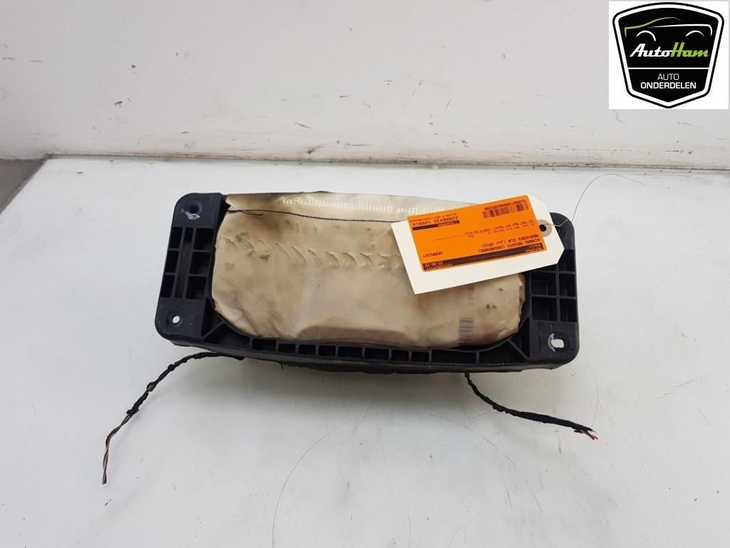 AIRBAG PASSAGIER CLA (117.3) (|A1768600002|1768600002|), Gebruikt, Mercedes-Benz