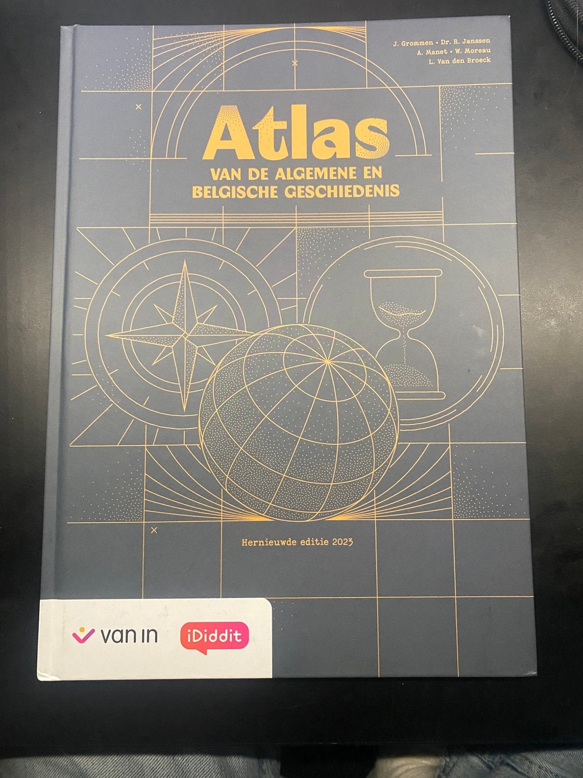 Atlas van de algemene en Belgische geschiedenis 2023, Enlèvement ou Envoi, Comme neuf, Autres niveaux, Histoire