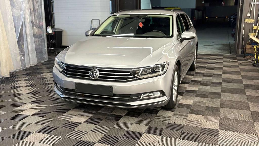 Volkswagen Passat 1.6 CR TDi | BJ. 2018 | 152.500 KM. | DSG, Argent ou Gris, Achat, 4 portes, Entreprise