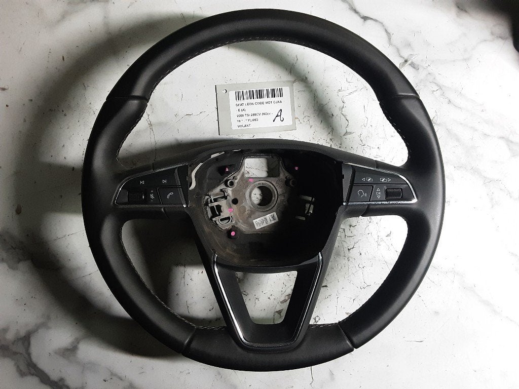 VOLANT DIRECTION Seat Leon SC (5FC) (575419091), Autos : Pièces & Accessoires, Mevr. I. Hauben, Utilisé, Rue de l'Espoir 34 34
4030  GRIVEGNÉE, BE