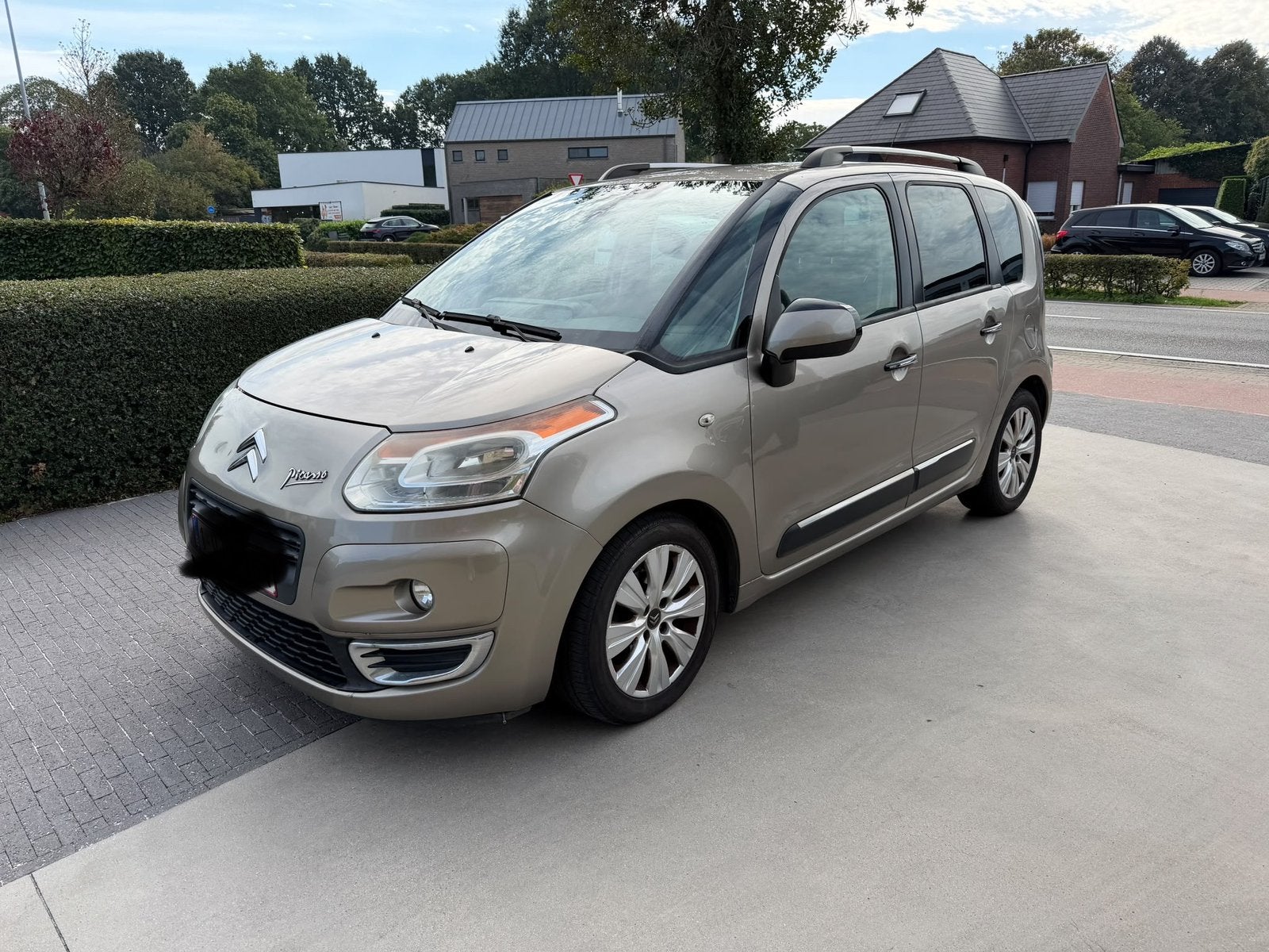 C3 Picasso 1.6 hdi 90pk airco 187.000km 10.2010, Auto's, Voorwielaandrijving, Dealer onderhouden, Zwart, 4 cilinders