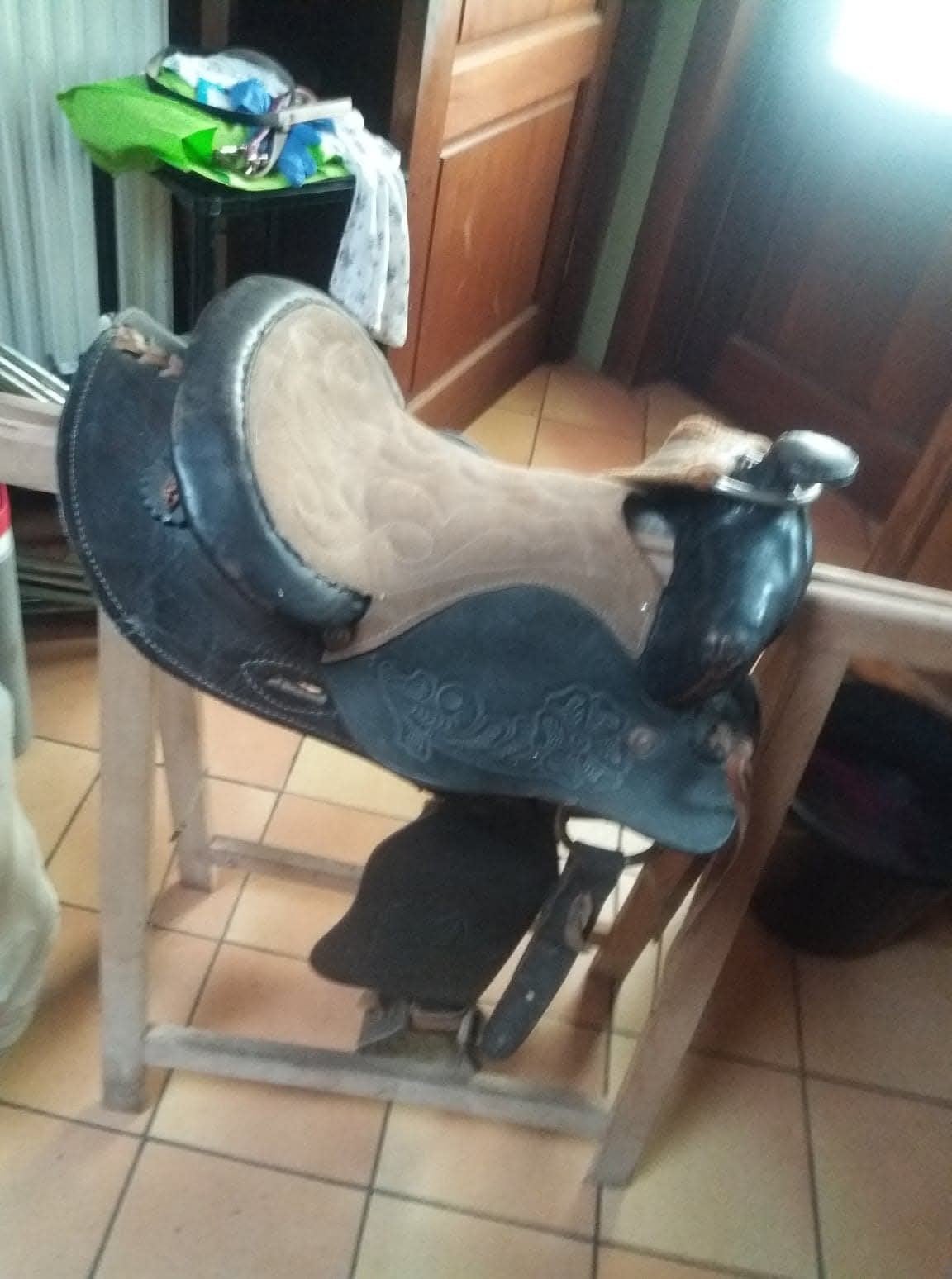 Selle de cheval, Animaux & Accessoires, Chevaux & Poneys | Selles, Enlèvement, Western