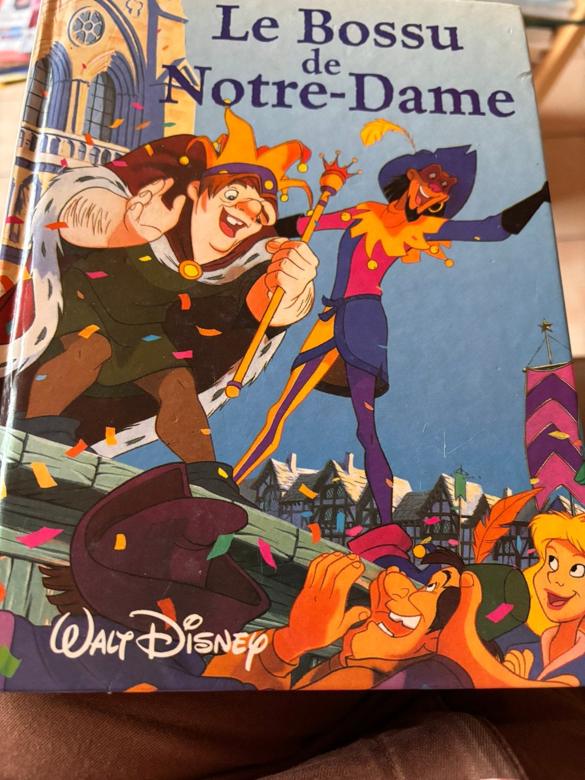 Le Bossu de Notre-Dame (version Disney), Enlèvement ou Envoi