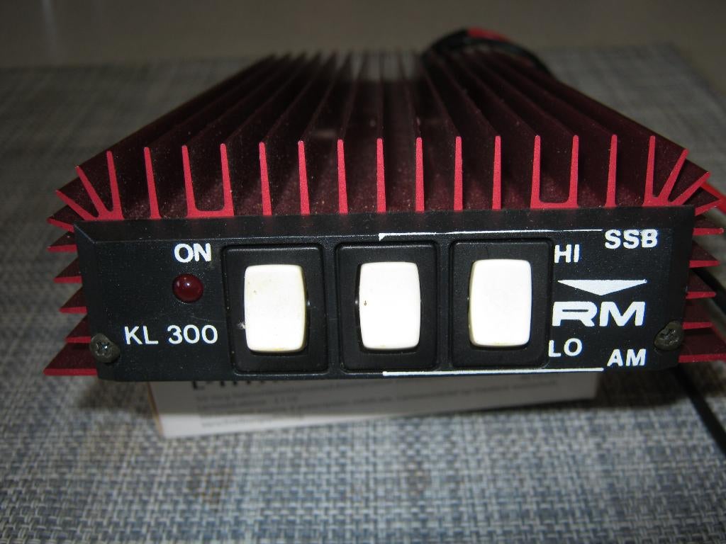 CB versterker, Ophalen of Verzenden, Zo goed als nieuw, Zender en Ontvanger