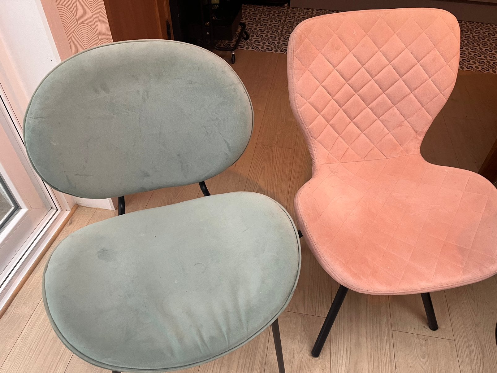 2 Kwantum eetkamerstoelen | Mintgroen & oudroze | Velvet, Enlèvement, Utilisé, Deux
