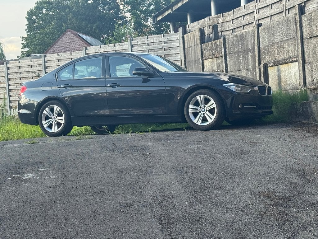 BMW 316d, Auto's, BMW, Zwart, 4 cilinders, Zwart, Particulier