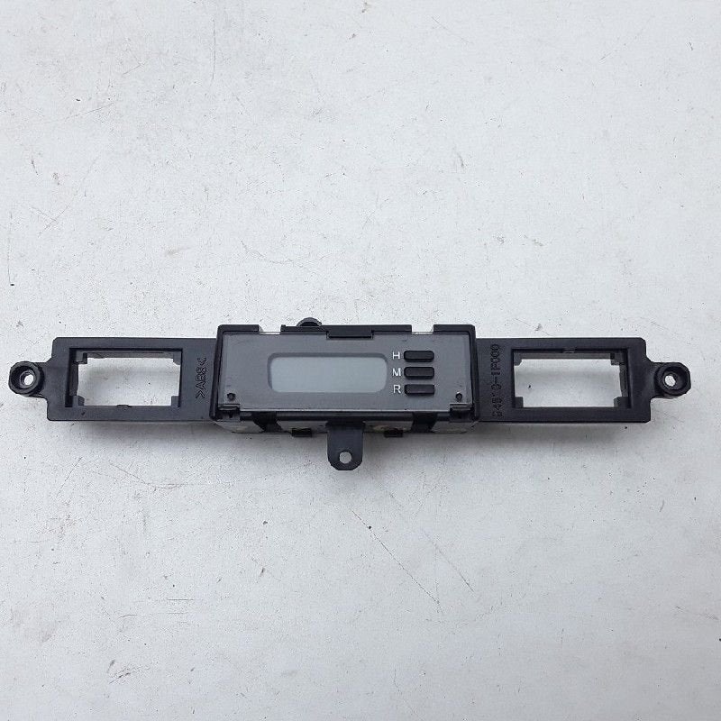 HORLOGE Kia Sportage (JE) (|945101F000|945100F100|), Utilisé, Kia
