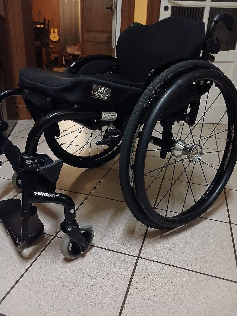 Rolstoel, Ophalen, Zo goed als nieuw, Handbewogen rolstoel