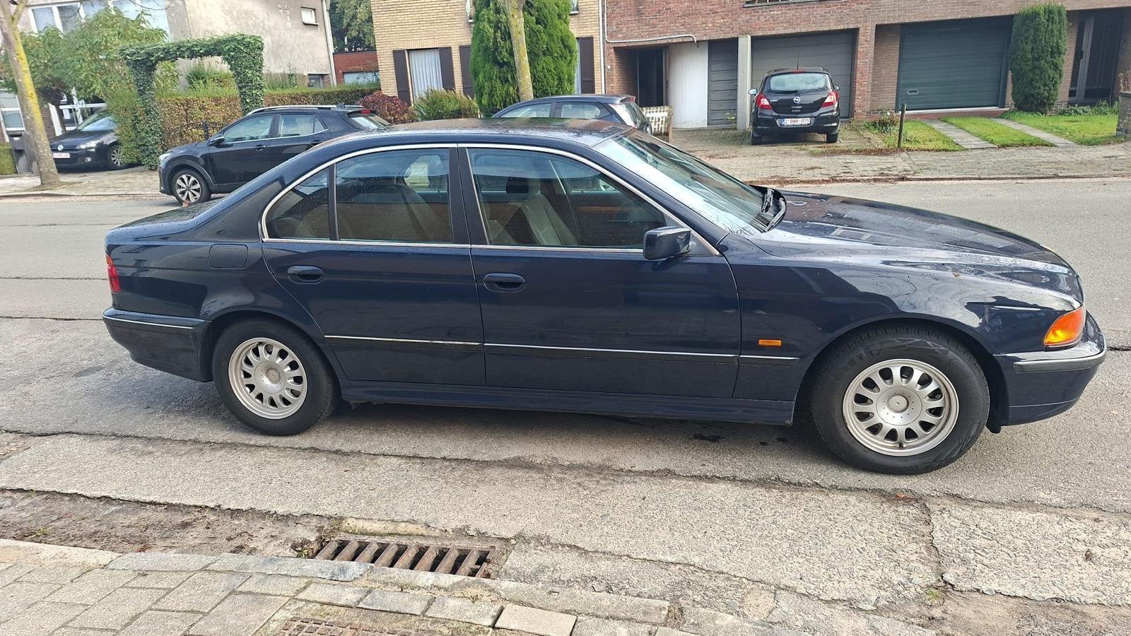 bmw e39 525tds, Autos, BMW, Electronic Stability Program (ESP), Boîte manuelle, Particulier, Tissu