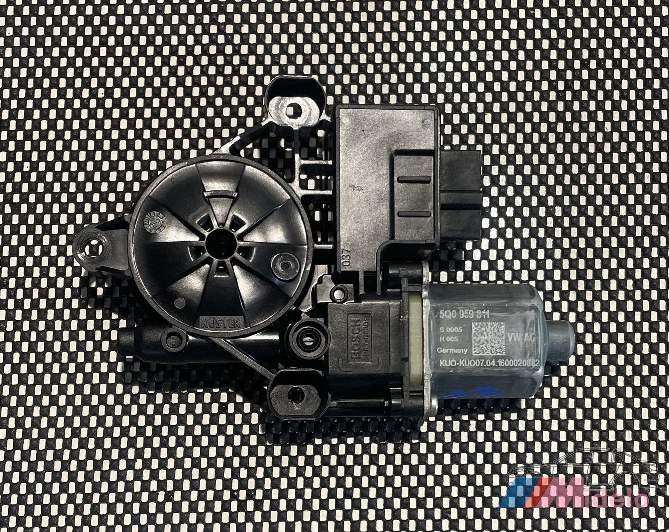 AUDI A3 RAAMMOTOR LINKS ACHTER 5Q0959811, Gebruikt, -, -, -