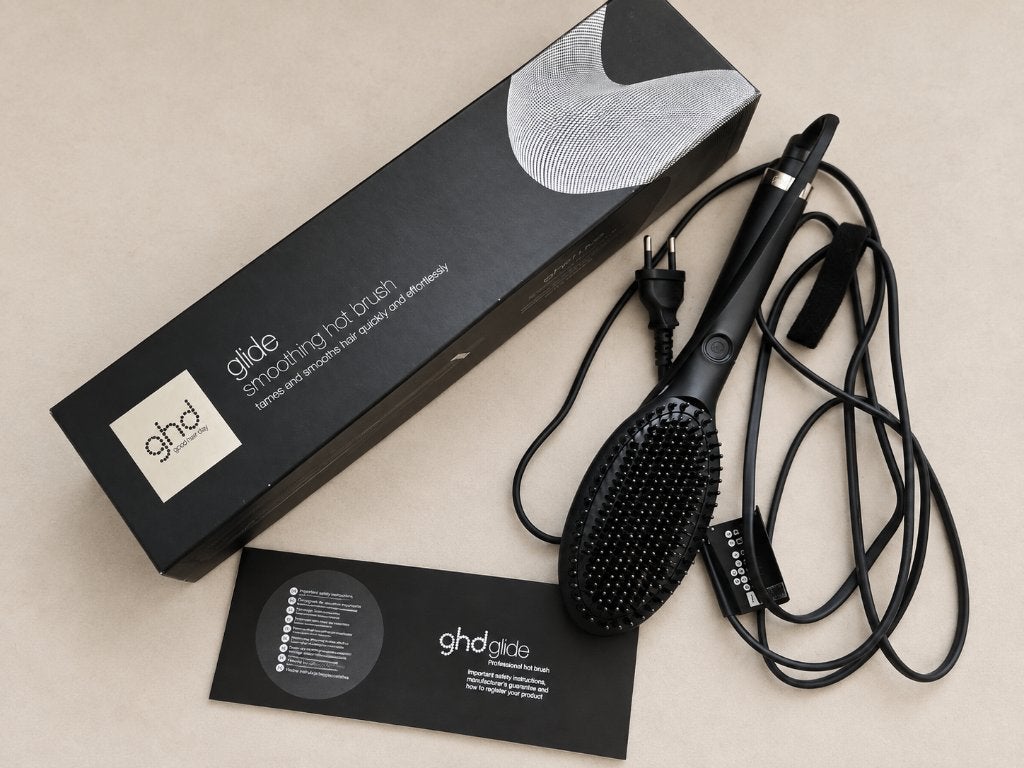 ghd glide smoothing hot brush bijna nieuw, Handtassen en Accessoires, Ophalen of Verzenden, Zo goed als nieuw, Overige typen